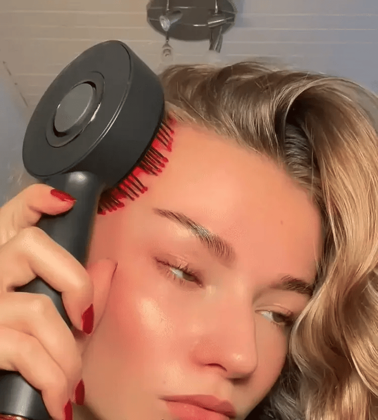 Masajeador de cabello con luz roja